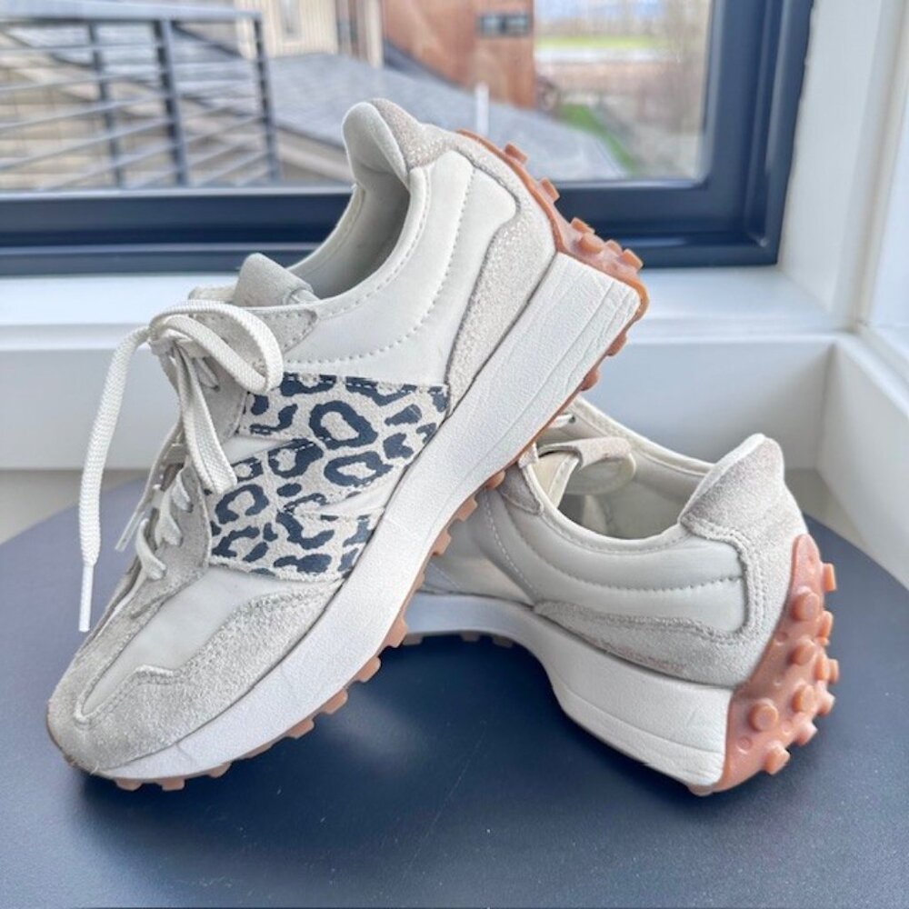New Balance 327 - Sea salt/Cream/Leopard - Size 7